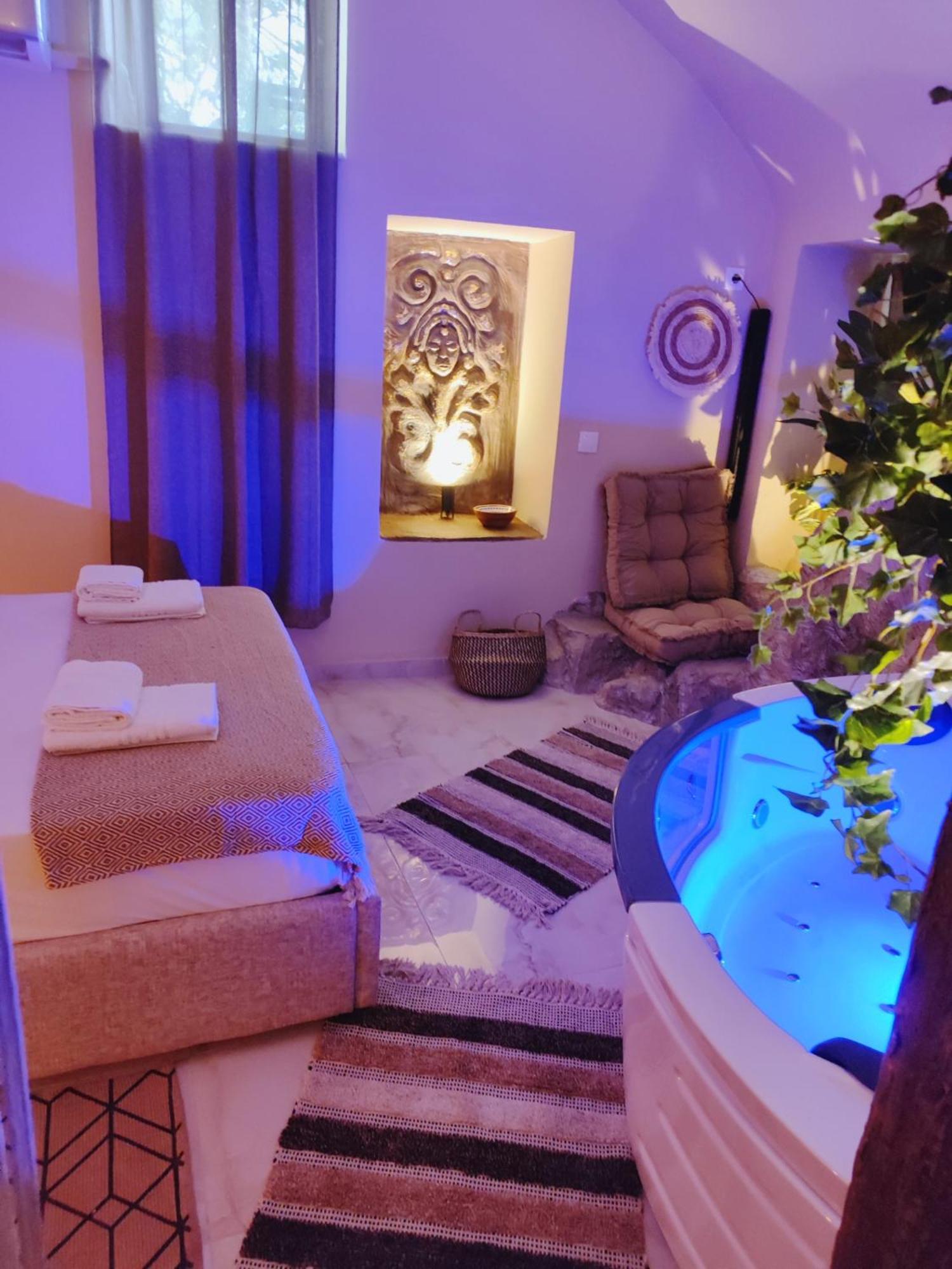 Ethnic Cave Suite Rhodes City Exterior foto